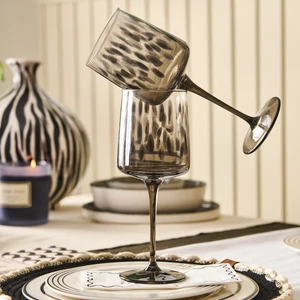 Calista 4'lü Ayaklı Bardak Seti - Siyah - 320 ml