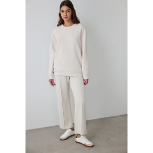 Bej Bisiklet Yaka Oversize Modal Crop Sweatshirt