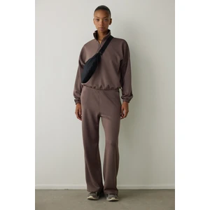 Haki Silky Feel Dik Yaka Crop Sweatshirt