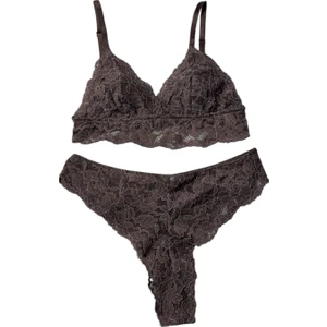 Dantelli Tanga Iç Çamaşır Takımı