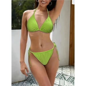 Açık Yeşil Boyundan Bağlamalı Şık Üçgen Kadın Bikini Takımı