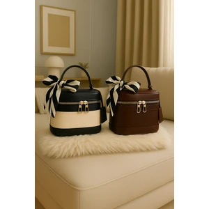 Kadın  Dikdörtgen Formlu Çapraz Askılı Fular Hediyeli 2'li El ve Omuz Çantası Melina (krem'e siyah, kahve)