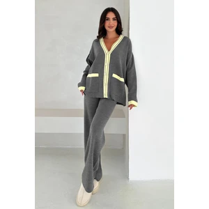 Triko Ikili Takım - V Yaka Metal Düğme Detaylı Hırka ve Pantolonlu Takım Şık Tasarım 002