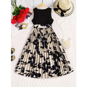 Çiçek Desenli Pileli Şık Midi Elbise