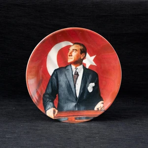 Güral Porselen Güral Atatürk Dekoratif Tabak