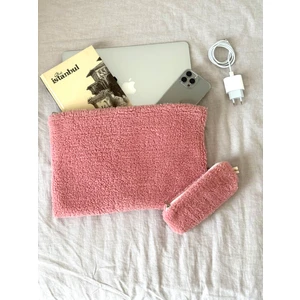 Baby Kangaoo Baby Kangaroo 13, 14, 15, 16  inc Laptop Çantası Pembe Tedy Peluş Kumaş, Yumuşak Bilgisayar Kılıfı, % 100 Pamuklu Kalpli Astarlı iç yüzey ,Fermuarlı Notebook Çantası, Kapitoneli Koruyucu Laptop Kılıfı
