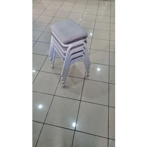 Tabure 4 Adet Beyaz Demir Ayaklı Silinebilir Kumaş Yeni Trend Mutfak Taburesi Dikdörtgen Tabure