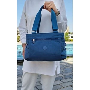 Mega Çanta Kadın Mavi Suni Deri Çok Bölmeli Omuz ve Çapraz Kullanım İçin Tasarlandı