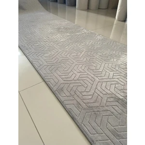 Armoni Kaymaz Taban Kesme Halı Yolluk