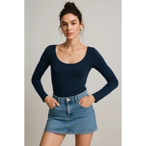 Kadın Lacivert U Yaka Uzun Kollu Bluz