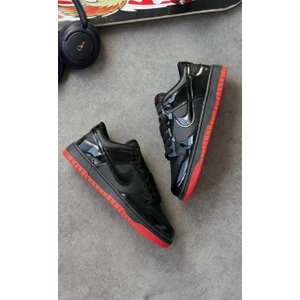 N I K E Dunk Siyah Kırmızı Ayakkabı