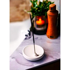 Yuvarlak Çubuk Tütsülük – Minimal Tasarım ve Pratik Kullanım ile Günlük Aromaterapi Deneyimi