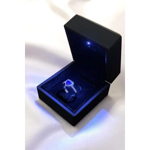 Işıklı Kutuda Çelik Mor Kalpli Parlak Ciddi Ilişki Yüzüğü Paslanmaz Kararmaz Sevgiliye Hediye