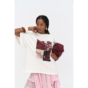 Red Bloom Oversize Beyaz T-Shirt