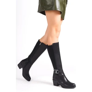 Siyah Deri Görünümlü Arkası Streç Esnek Kalın Orta Yüksek Topuklu V Metal Detay Fermuarlı Uzun Çizme