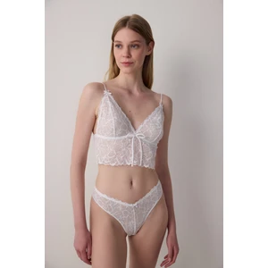 Kırık Beyaz Aksesuarlı Çiçekli Dantelli Crop Bralet