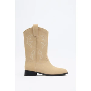 Çizme 2516 - Işlemeli Kısa Kovboy Bej Süet Kadın Çizme