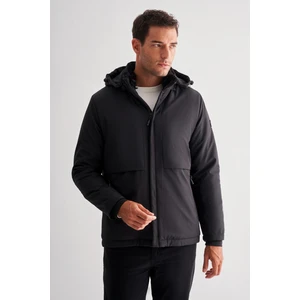 Siyah Dik Yaka Çıkma Kapşonlu Slim Fit Casual Mont 1007255133