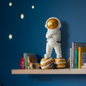 Pamir Candles Dekoratif Gold Detaylı Büyük Astronot Biblo | Modern Ev Ofis / Çalışma Masası Dekoru