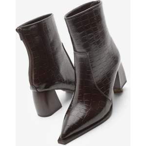 Kadın Sivri Burun Arkadan Fermuarlı Topuklu Bot Erves