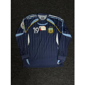 Messi 19 Arjantin Uzun Kol 2006 Forması