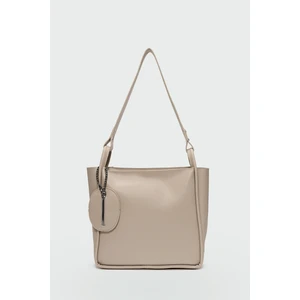 Chiara Charmlı Omuz Çantası Bej