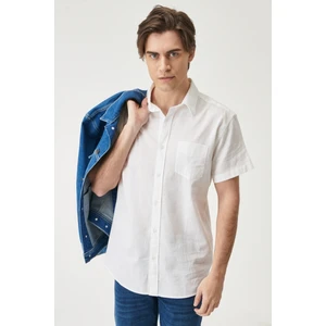 Regular Fit Normal Kesim Kısa Kollu Düğmeli Yaka Keten Gömlek