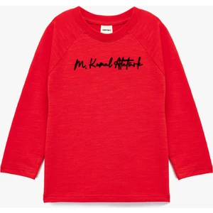 Uzun Kollu Bisiklet Yaka Atatürk Temalı Baskı Detaylı Pamuklu Tişört