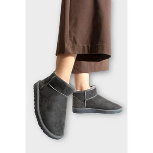 Mini Süet Içi Kürklü Alçak Taban Bilekte Kısa Kadın Bot Füme