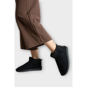 Mini Süet Içi Kürklü Alçak Taban Bilekte Kısa Kadın Bot Siyah