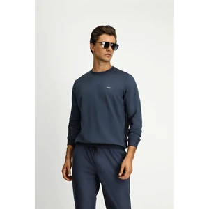Bisiklet Yaka Regular Fit Nakışlı Basic İnce Sweatshirt