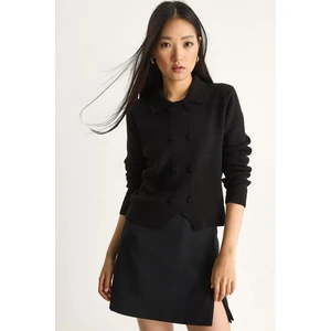 Kadın Çift Düğme Detaylı Kruvaze Hırka