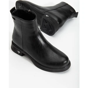 Kadın Bot Siyah Suni Deri Kauçuk Taban Yüzüdüz