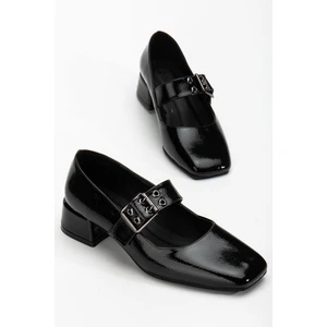 Kadın Kısa Topuklu Ayakkabı Siyah Rugan Baretli Küt Burun