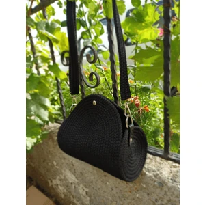 El Yapımı Siyah Örgü Yarım Ay Çanta, Mıknatıslı ve Ayarlanabilir Askılı Omuz Çantası

