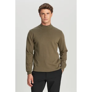 Pamuklu Standart Fit Normal Kesim Yarım Balıkçı Yaka Triko Kazak