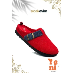 Kadın Kışlık Ev Terliği – Sıcak Tutan, Hafif ve Dayanıklı Şık Peluş Terlik Kırmızı Laci