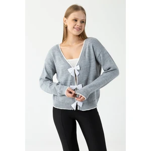 Kadın V Yaka Kurdele Detaylı Triko Hırka Gri - 26K 2279