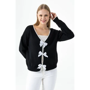 Kadın V Yaka Kurdele Detaylı Triko Hırka Siyah - 26K 2279