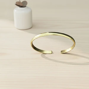 İnce Bombe Saf Pirinç Bileklik