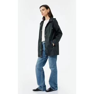 Kadın Cepli Beli Bağlamalı Uzun Kollu Fermuarlı Kapüşonlu Yağmurluk 6WAK00007EW