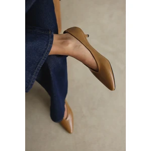 Topuklu 2538 - Sivri Burun Mini Karamel Kadın Topuklu