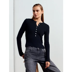 10819 Düğmeli Yün Karışımlı Ince Triko-Siyah