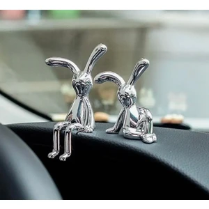 Aeç Tasarım 2 Adet Gümüş Mini Tavşanlar Ev Dekorasyon ve Torpido Süsü Yapışkanlı Reçine Tavşanlar