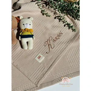 Ftbabycollection %100 Pamuk Waffle Kumaş Kişiye Özel Nakışlı Bebek Battaniyesi – Isim Yazılabilir (Bej)
