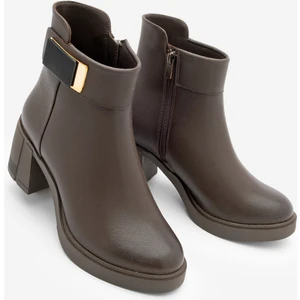 Kadın Tokalı Fermuarlı Kalın Topuklu Bot Nuvos Kahve