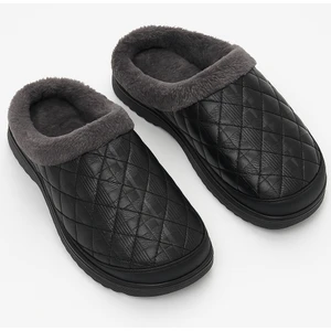 Peluş Astarlı Kapitone Siyah Kışlık Ev Terliği - Kaymaz Tabanlı