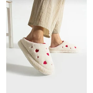 Kadın Peluş Kalpli Ev Terliği Misafir Bohça Çeyiz Terlik