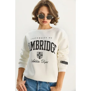 Kadın Bisiklet Yaka Baskılı Üç Iplik Şardonlu Basic Sweatshirt