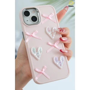Apple iPhone 13 - 14 - 15 Kılıf Kamera Çıkıntılı Kalpli Fiyonk Desenli Pembe Yumuşak Silikon Kapak